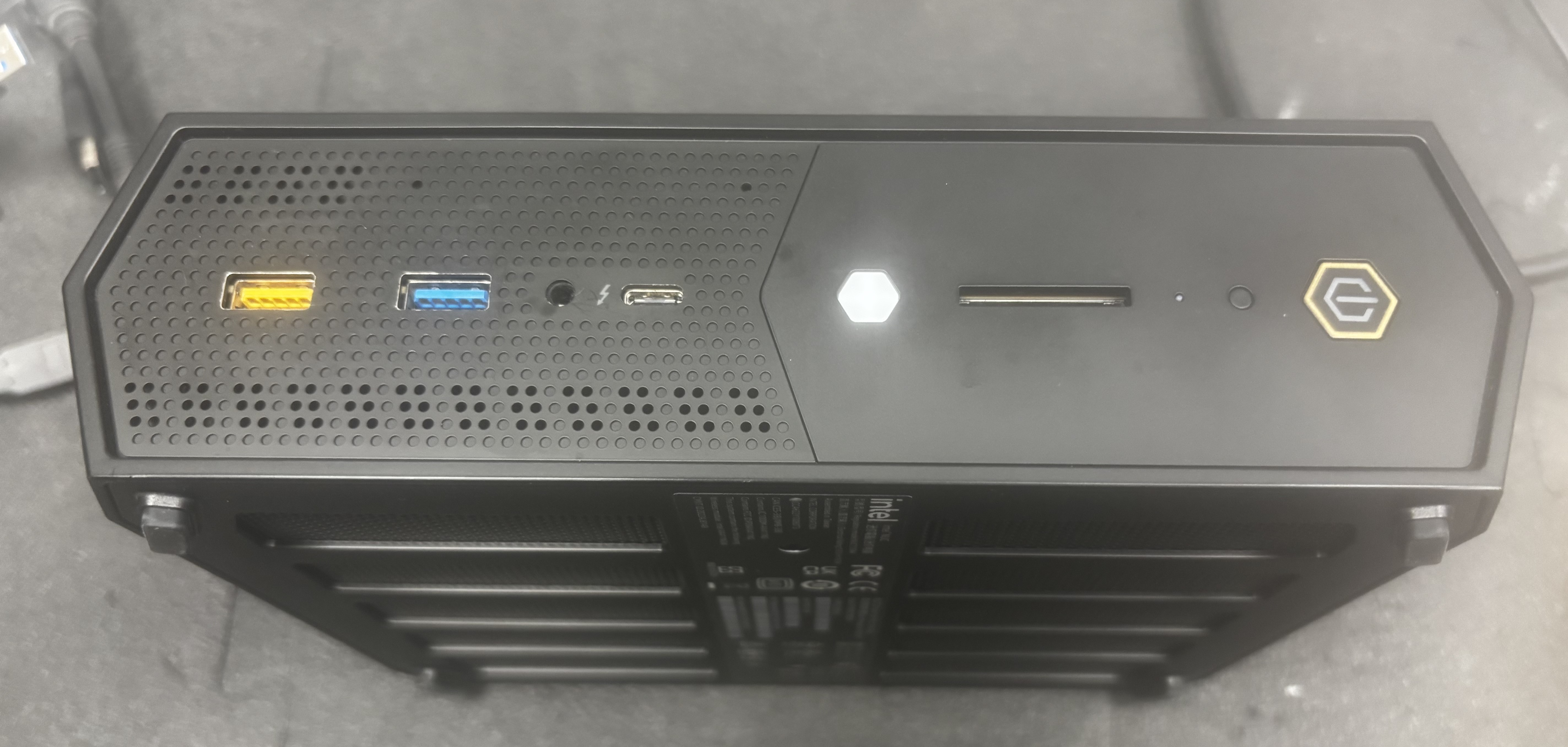 Naprawa Intel Nuc Extreme - photo1